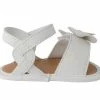 Brand new 🎉 Girls' Baby Deer Infant Brooke 🩴 Sandals White 👍